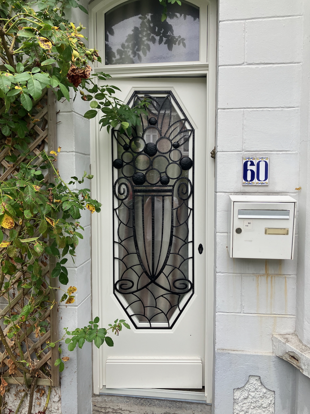 Losange tronqué sur une façade lambersartoise